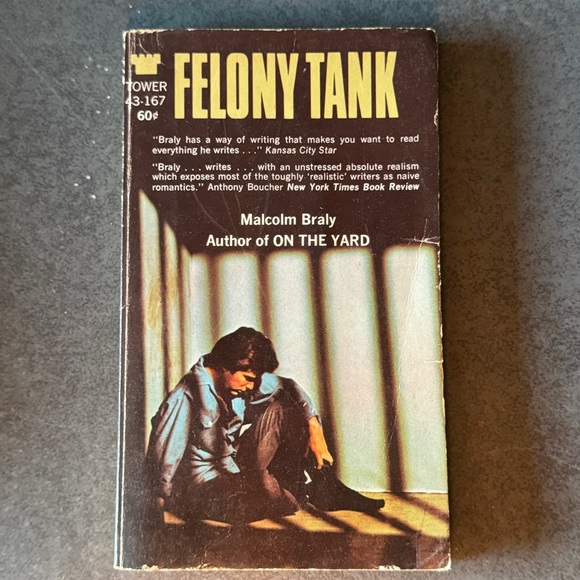 BOOK: Vintage 1961 paperback book, "The Felony Tank" by Malcolm Braly - Picture 1 of 2